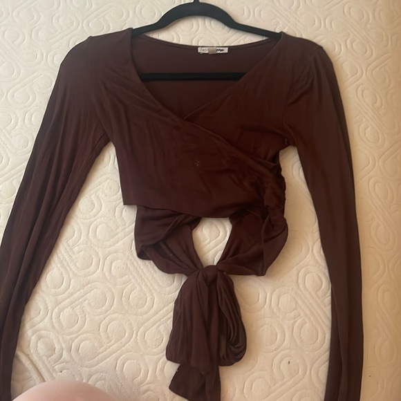 Tie up shirt - Picture 1 of 2